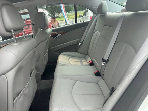 Used 2007 Mercedes-Benz E 350 4MATIC Sedan image 23