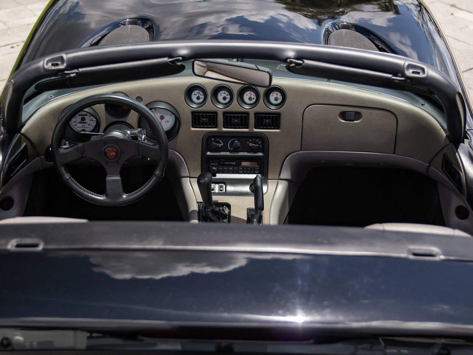 Used 1994 Dodge Viper RT/10 RWD image 25