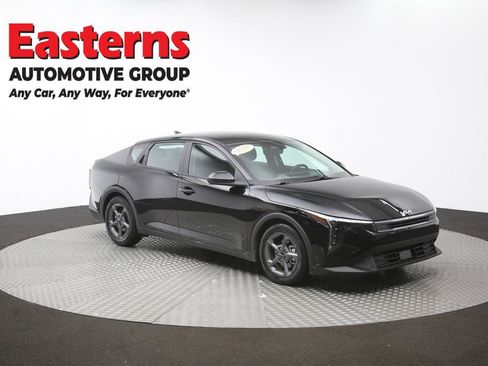 Used 2025 Kia K4 FWD image 47