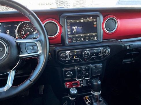Used 2022 Jeep Gladiator Rubicon w/ LED Lighting Group AWD/4WD image 6