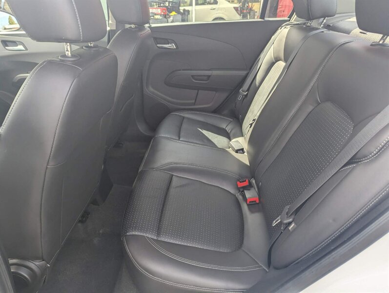 Used 2019 Chevrolet Sonic Premier FWD image 11