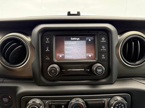 Used 2018 Jeep Wrangler Unlimited Sport AWD/4WD image 49