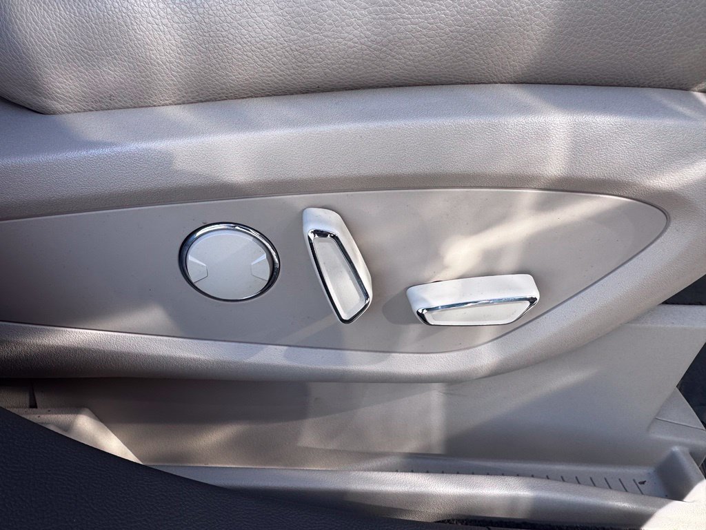 Used 2022 Lincoln Nautilus FWD image 23