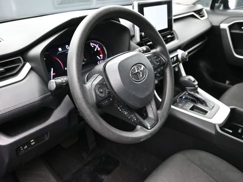 Used 2024 Toyota RAV4 XLE image 12