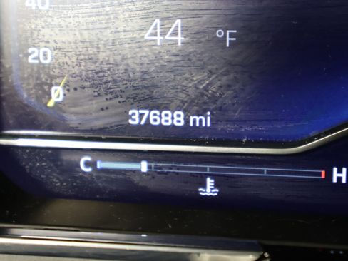 Used 2025 Chevrolet Silverado 1500 LT image 18