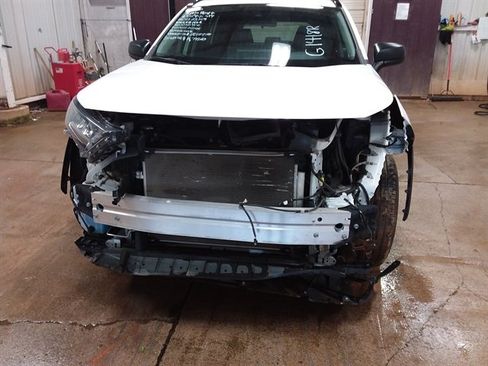 Used 2020 Toyota RAV4 LE AWD/4WD image 13