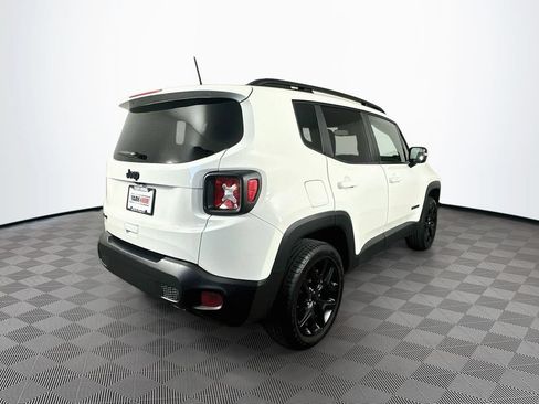 Certified 2022 Jeep Renegade Altitude w/ Convenience Group AWD/4WD image 12