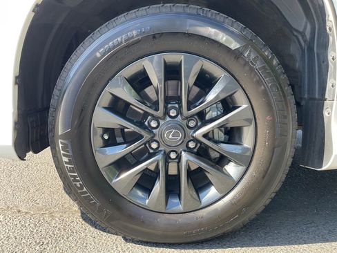Certified 2023 Lexus GX 460 Premium w/ Premium Package AWD/4WD image 27