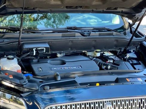 Used 2019 Lincoln Nautilus Reserve image 50