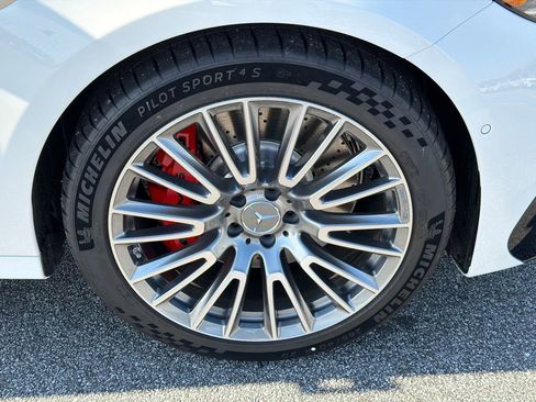 New 2026 Mercedes-Benz E 53 AMG e 4MATIC Sedan image 13
