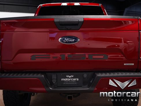 Used 2019 Ford F150 XLT w/ Equipment Group 302A Luxury AWD/4WD image 17