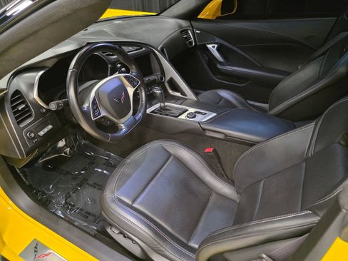 Used 2016 Chevrolet Corvette Stingray Coupe w/ 3LT Preferred Equipment Group RWD image 21