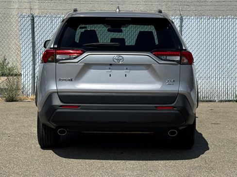 Used 2023 Toyota RAV4 XLE AWD/4WD image 4