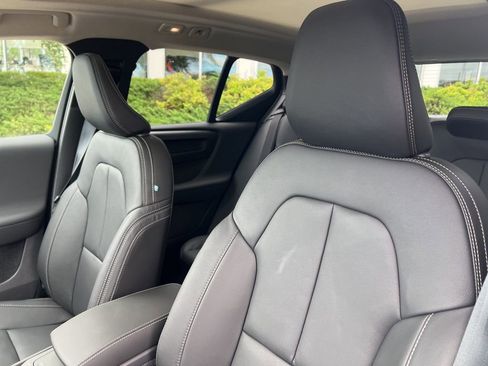 New 2026 Volvo XC40 B5 Plus w/ Protection Package Premier AWD/4WD image 14