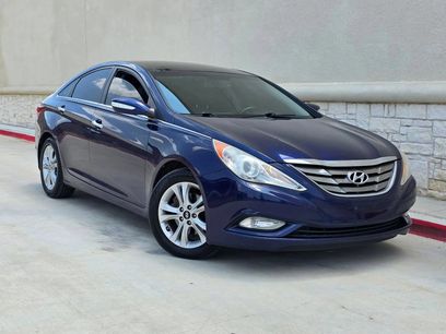 Used 2012 Hyundai Sonata Limited w/ Navigation Pkg