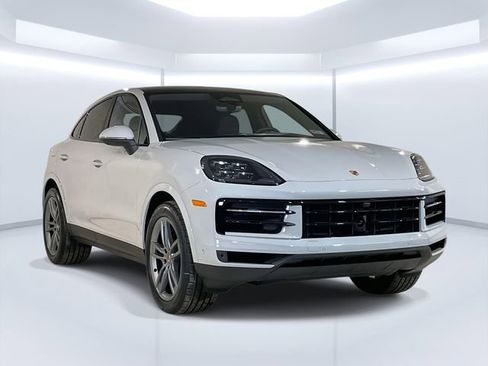 New 2026 Porsche Cayenne Coupe AWD/4WD image 3