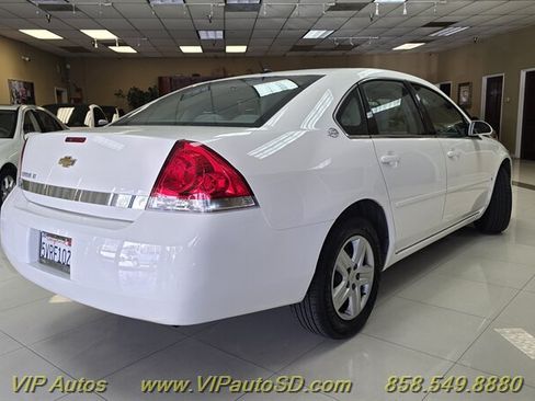 Used 2006 Chevrolet Impala LT FWD image 4