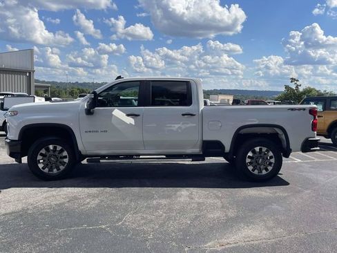 Used 2023 Chevrolet Silverado 2500 Custom w/ Gooseneck/5TH Wheel Package AWD/4WD image 7