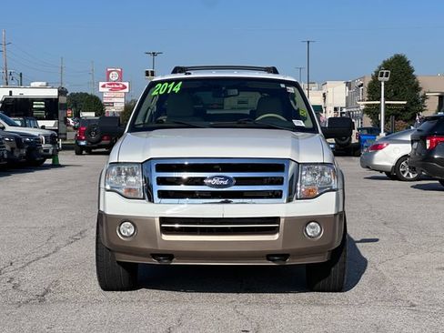 Used 2014 Ford Expedition EL XLT w/ Equipment Group 202A AWD/4WD image 2