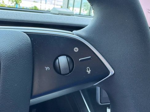 Used 2026 Tesla Model Y 2WD image 29