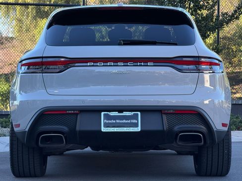 Used 2025 Porsche Macan image 6