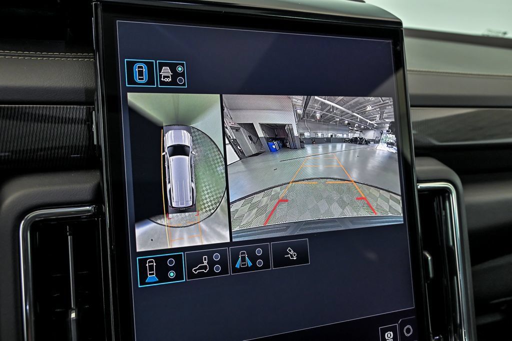 New 2026 GMC Yukon XL Elevation w/ Elevation Premium Package AWD/4WD image 18