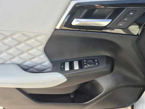 Used 2023 Mitsubishi Outlander SEL image 6