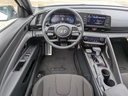 New 2026 Hyundai Elantra Sport FWD image 16