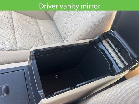 Used 2014 Toyota Camry LE image 25