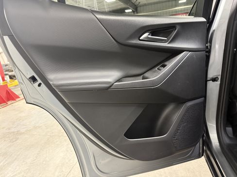 Used 2025 Chevrolet Equinox LT image 17