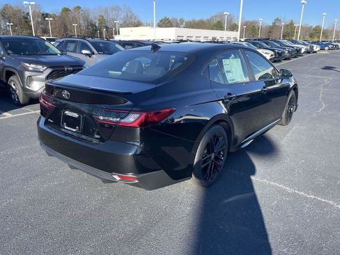 New 2026 Toyota Camry SE FWD image 12