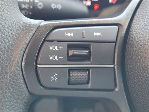 Used 2025 Honda Accord SE image 15