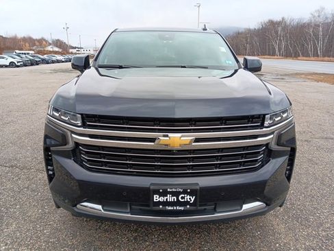 Used 2024 Chevrolet Tahoe LT w/ Luxury Package image 2