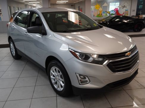Used 2018 Chevrolet Equinox LS w/ LPO, Protection Package AWD/4WD image 16