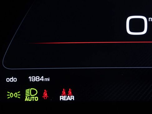 Used 2025 Ferrari Purosangue AWD/4WD image 38