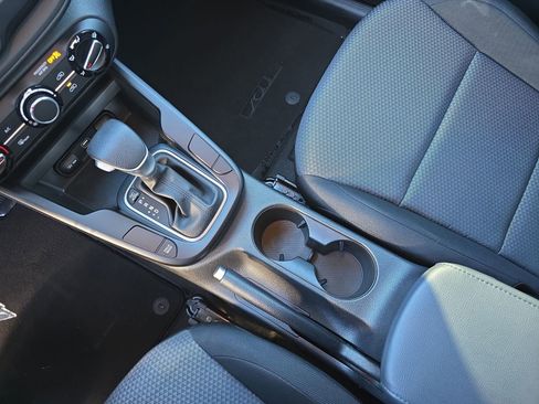 Used 2023 Kia Soul LX image 28