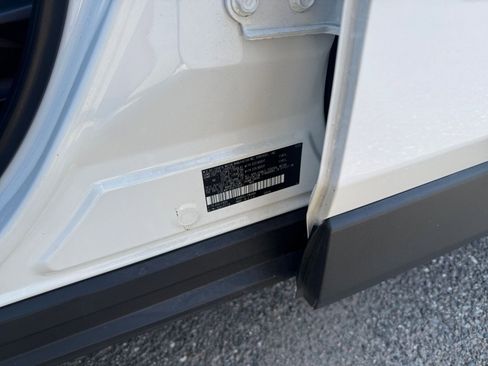 Used 2025 Toyota RAV4 LE image 28