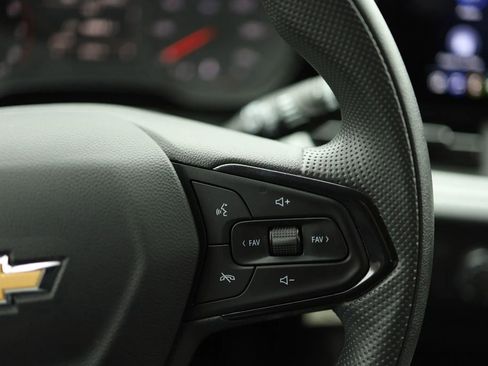 Used 2024 Chevrolet Trax LS w/ LS Convenience Package FWD image 21