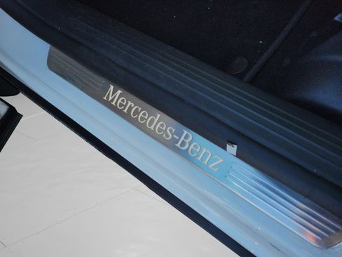 Certified 2025 Mercedes-Benz GLB 250 image 33