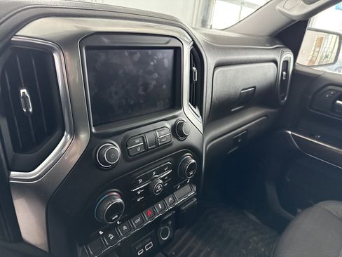 Used 2019 Chevrolet Silverado 1500 LT w/ All-Star Edition image 10