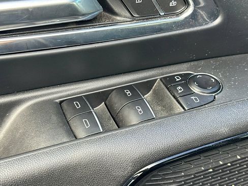 Used 2026 Chevrolet Silverado EV Trail Boss AWD/4WD image 12