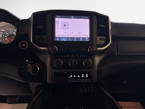 Used 2022 RAM 1500 Big Horn AWD/4WD image 22