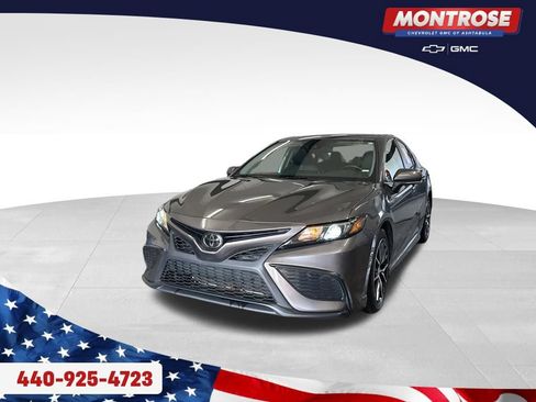 Used 2024 Toyota Camry SE FWD image 1