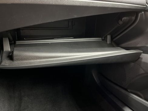 Used 2025 Toyota Camry LE FWD image 28