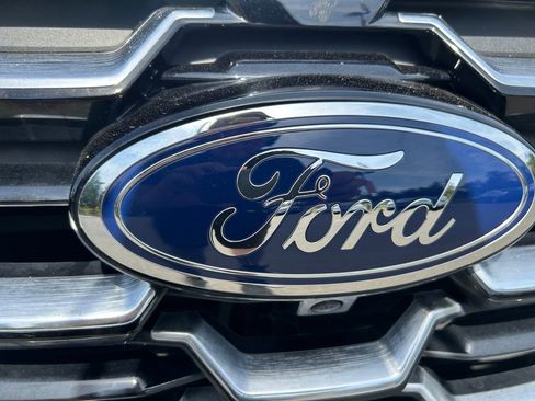 Used 2025 Ford Explorer Platinum w/ Ultimate Package AWD/4WD image 35