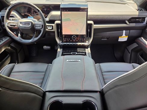 New 2026 GMC Yukon XL AT4 Ultimate AWD/4WD image 19