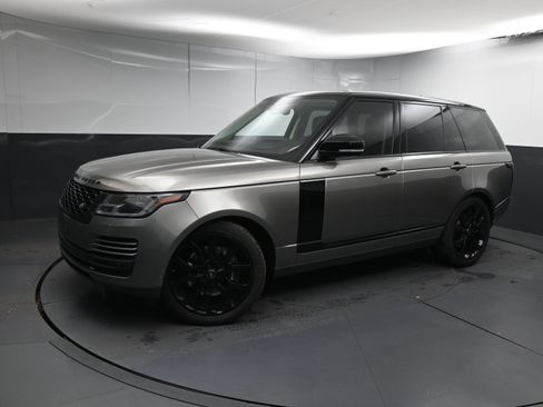 Used 2021 Land Rover Range Rover Westminster Edition image 4
