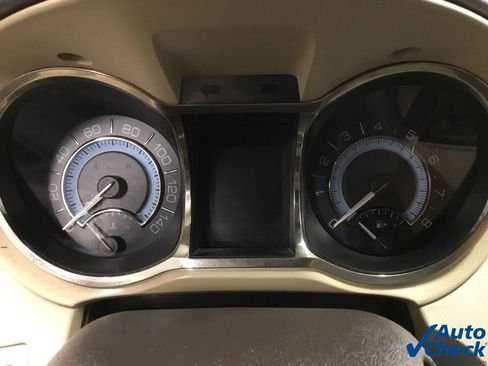 Used 2010 Buick LaCrosse CXL image 47