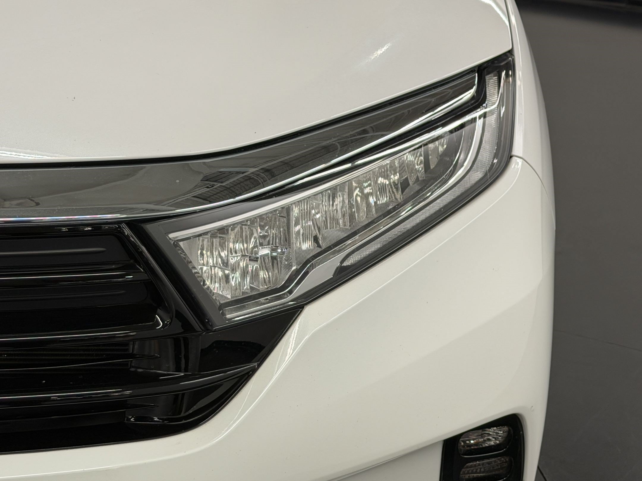Certified 2024 Honda Odyssey Elite image 11