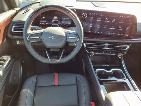 New 2026 Chevrolet Traverse RS w/ LPO, Floor Liner Package image 7